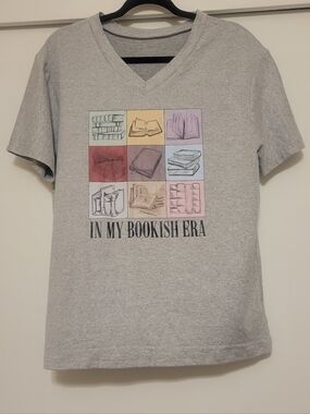 In My Bookish Era Graphic Tee Large Gray V Neck Book Lover Shirt Booktok